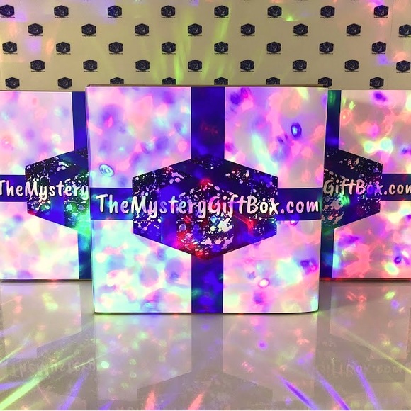 Women’s clothes size X Large tops, dresses, jeans, & Blouse 3 for $21 - Picture 1 of 4